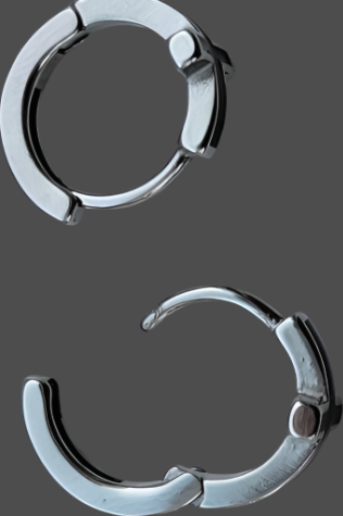 Cruz ~ Boucles d'oreilles créoles en argent avec croix noire
