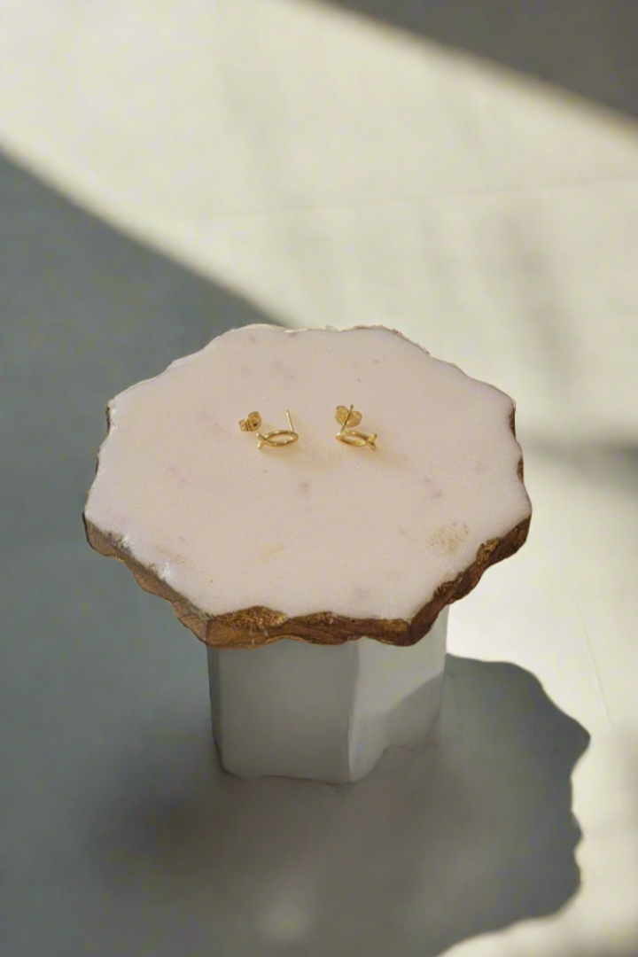 Fishers of Men ~ petites boucles d'oreilles en forme de poisson en or