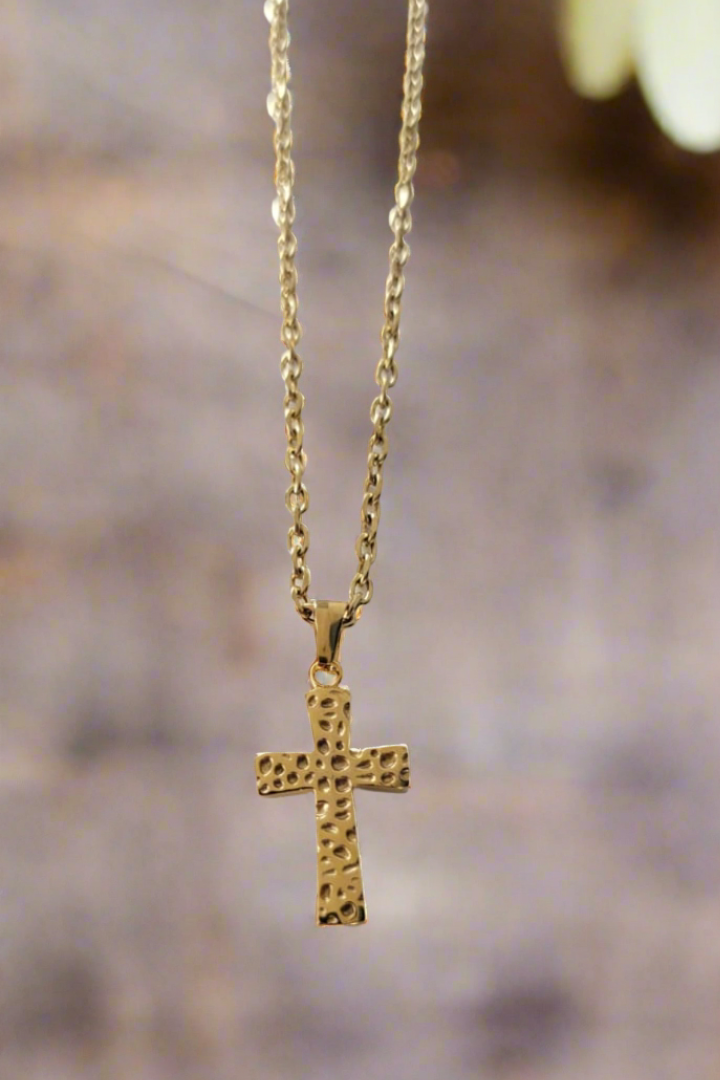 Sans honte ~ Ensemble collier et pendentif croix OR