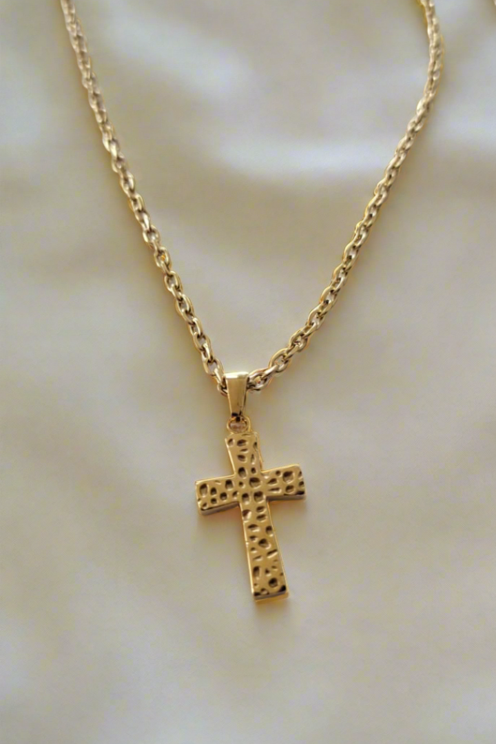 Sans honte ~ Ensemble collier et pendentif croix OR