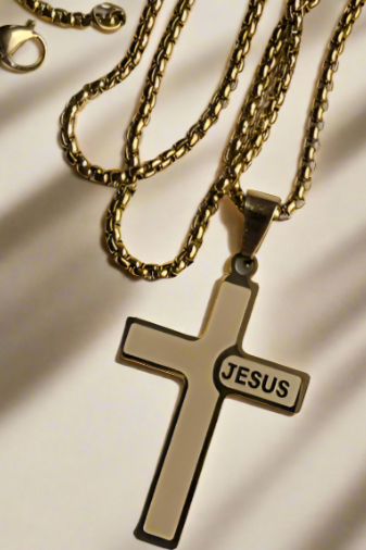 Ensemble pendentif croix de Jésus avec collier